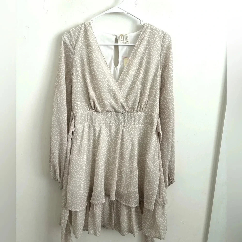 Japna Long Sleeve Chiffon Surplice Neckline Dress Size M Animal Print